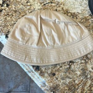 Ralph Lauren bucket Hat . Rl24